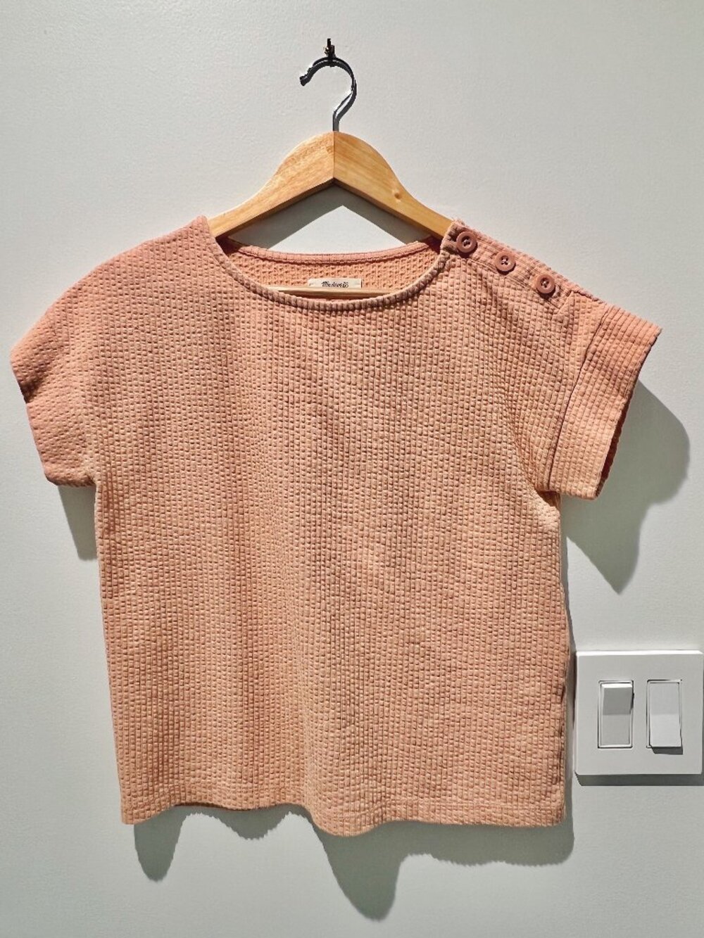 Madewell Seersucker Button-Shoulder Top in Antique Coral, Sz XS
